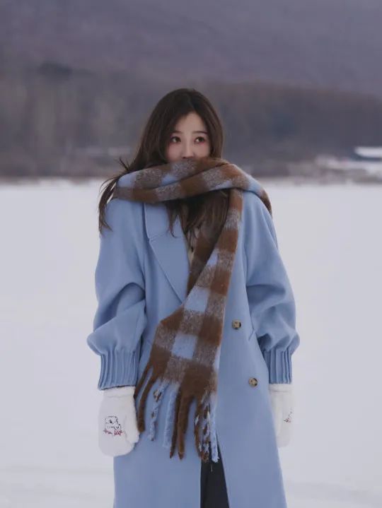 大衣围巾冬天最慵懒时髦的组合,大衣围巾入冬王炸组合