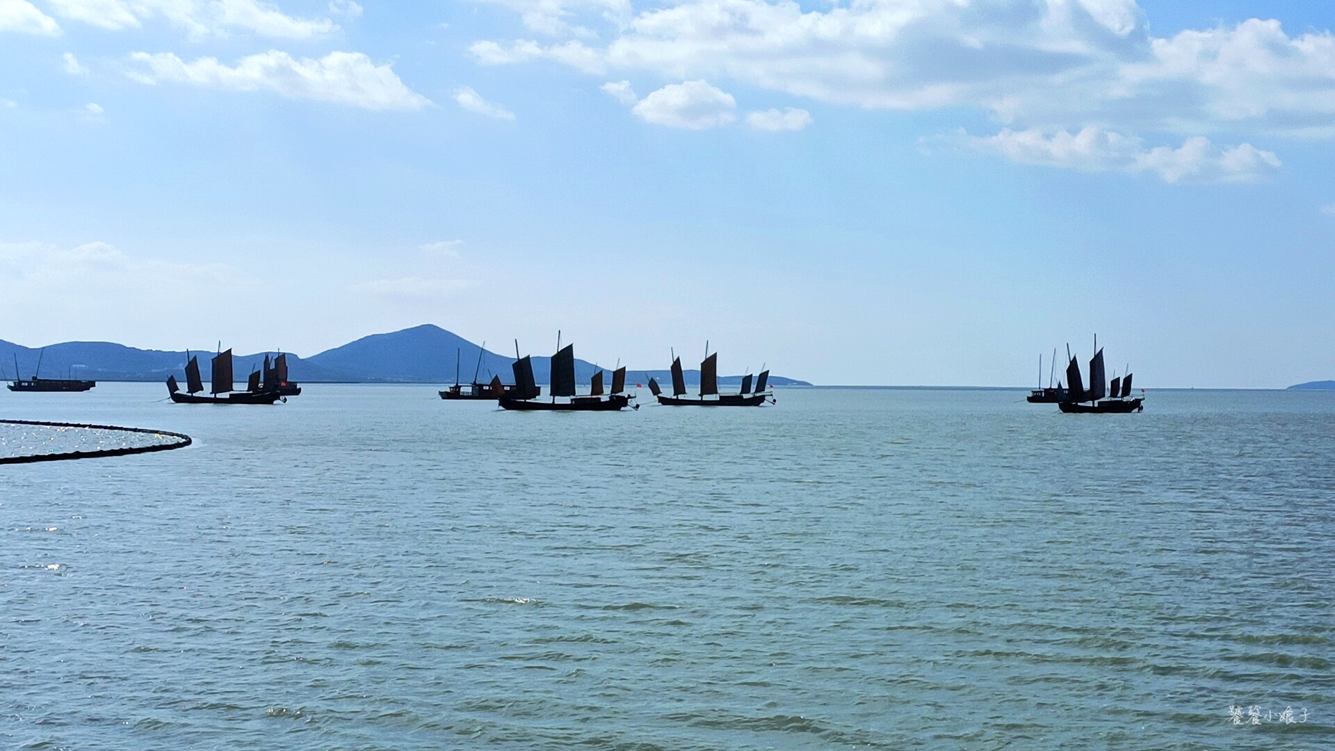 苏州的太湖与无锡太湖连吗,为什么苏州拥有那么大面积的太湖