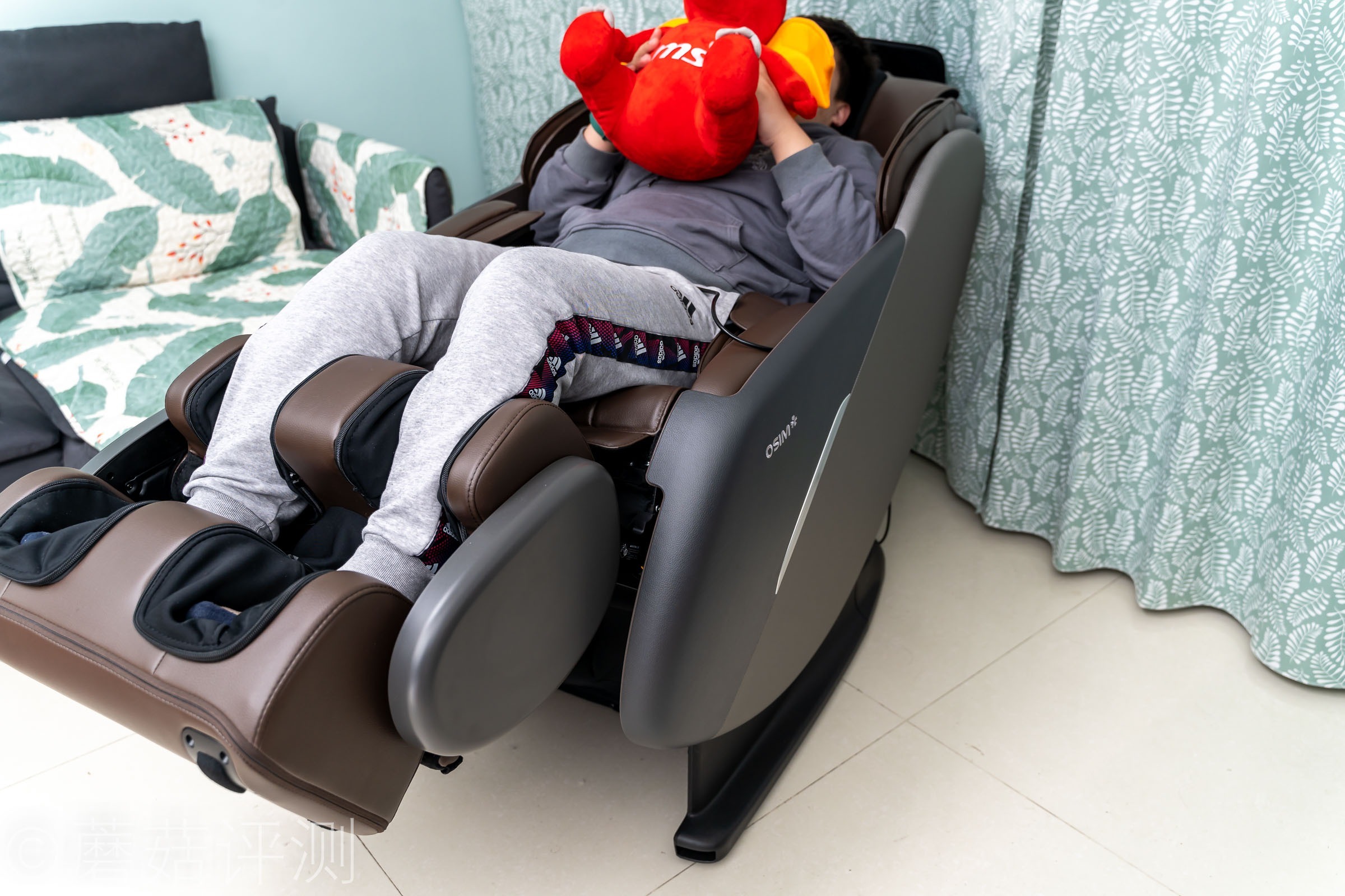 傲胜四手天王按摩椅测评,osim傲胜官方旗舰店按摩椅