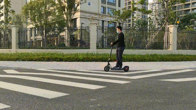 代步电动滑板车旅行,兔子滑板车