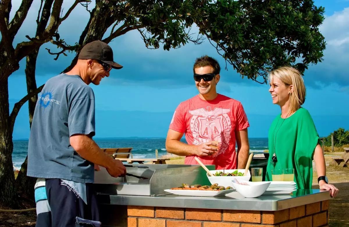 “赤脚大仙”绵羊国新西兰现状，带你看看新西兰冷知识