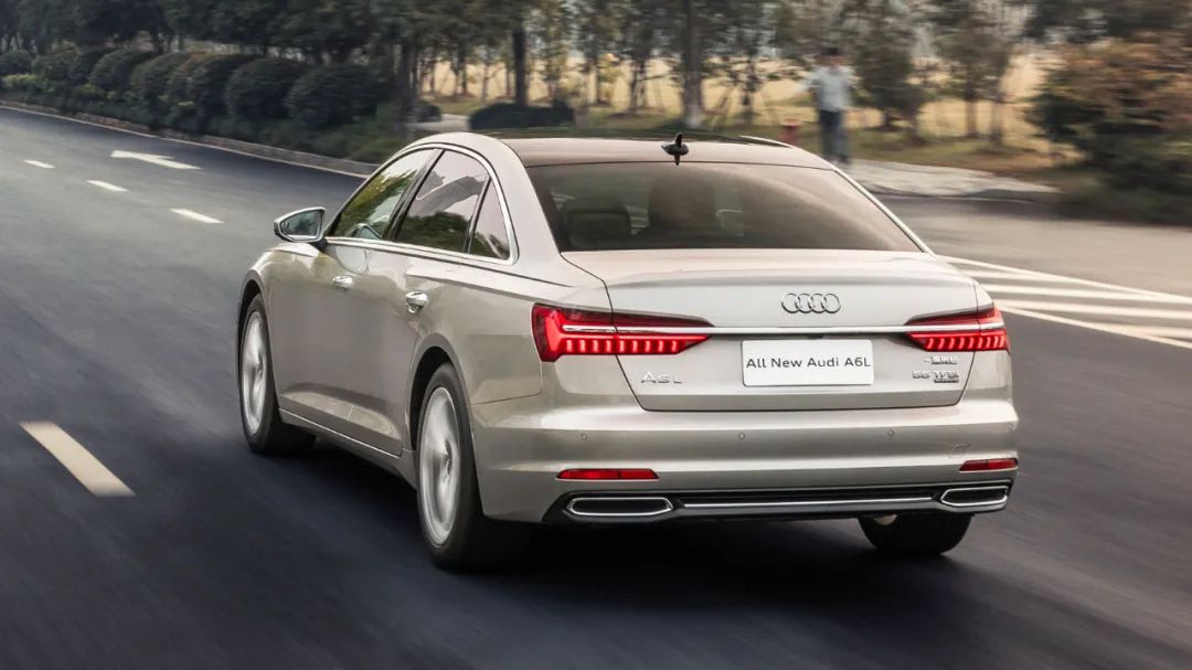 奥迪a6l怎样装全包围坐垫,奥迪a6l2023款后排坐垫