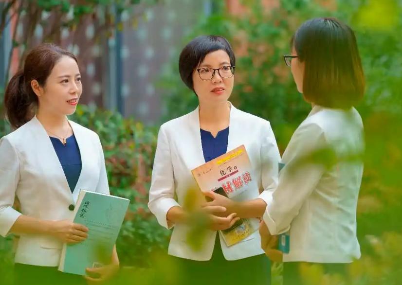 教师节用成语赞美老师,教师节诗句赞美老师