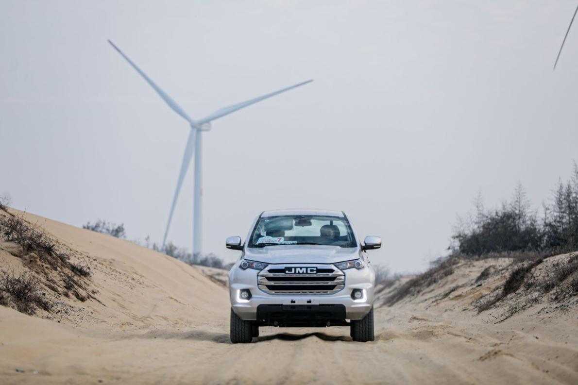 试驾江铃域虎7,江铃域虎72.4t越野