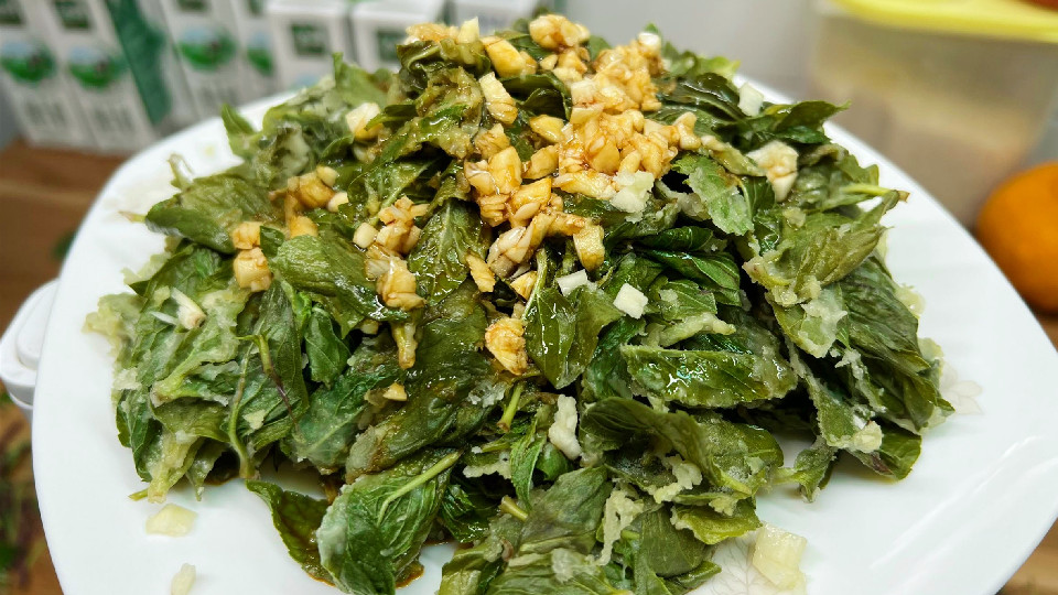 薄荷喝多了是上火还是下火,上火了吃薄荷有用吗