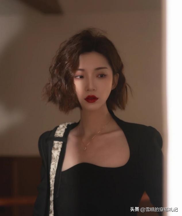 中短发显老还是显年轻,短发显老如何弄比较年轻