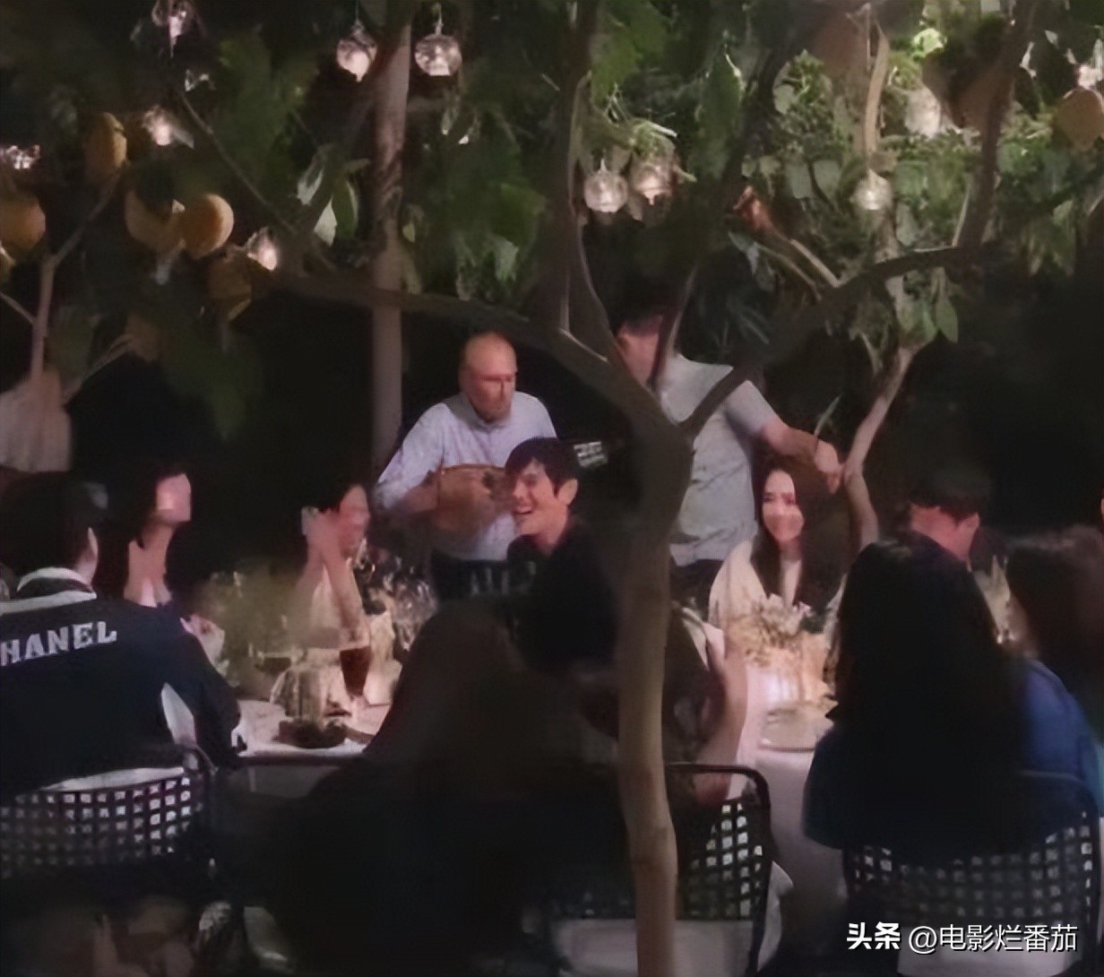 窦骁何超莲婚礼经典名场面,窦骁何超莲什么时候办的婚礼