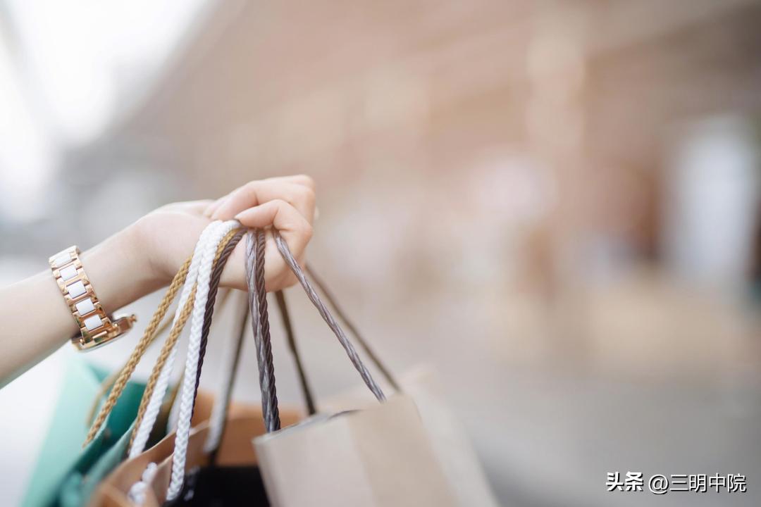 旅游景区被坑怎么维权,旅游被坑怎维权