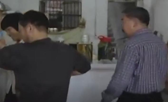 男子被剧毒蛇咬后蛇却奄奄一息,男子被蛇咬安然无恙蛇却奄奄一息