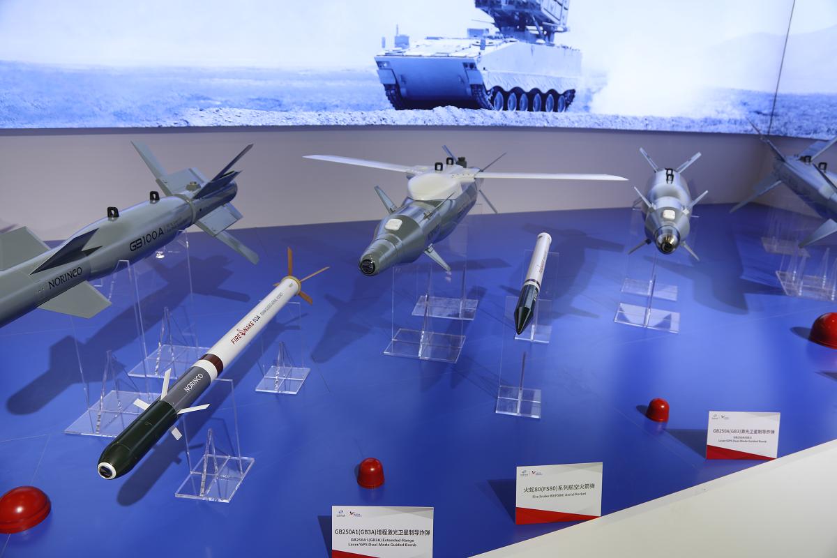 俄军为何不用炮弹打乌军阵地,俄军为何不使用大杀伤武器