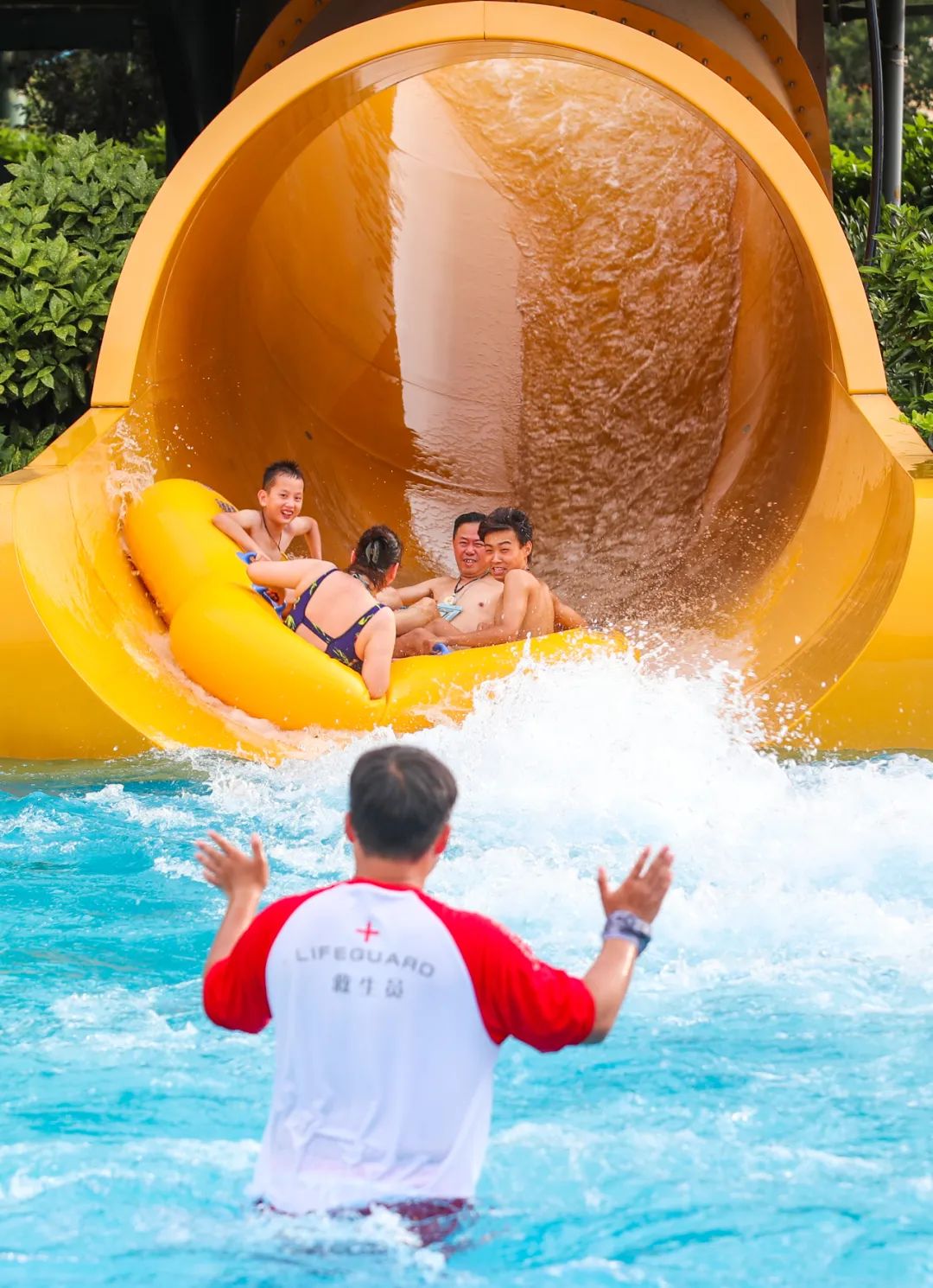 小黄鸭造浪池,小黄鸭戏水游乐