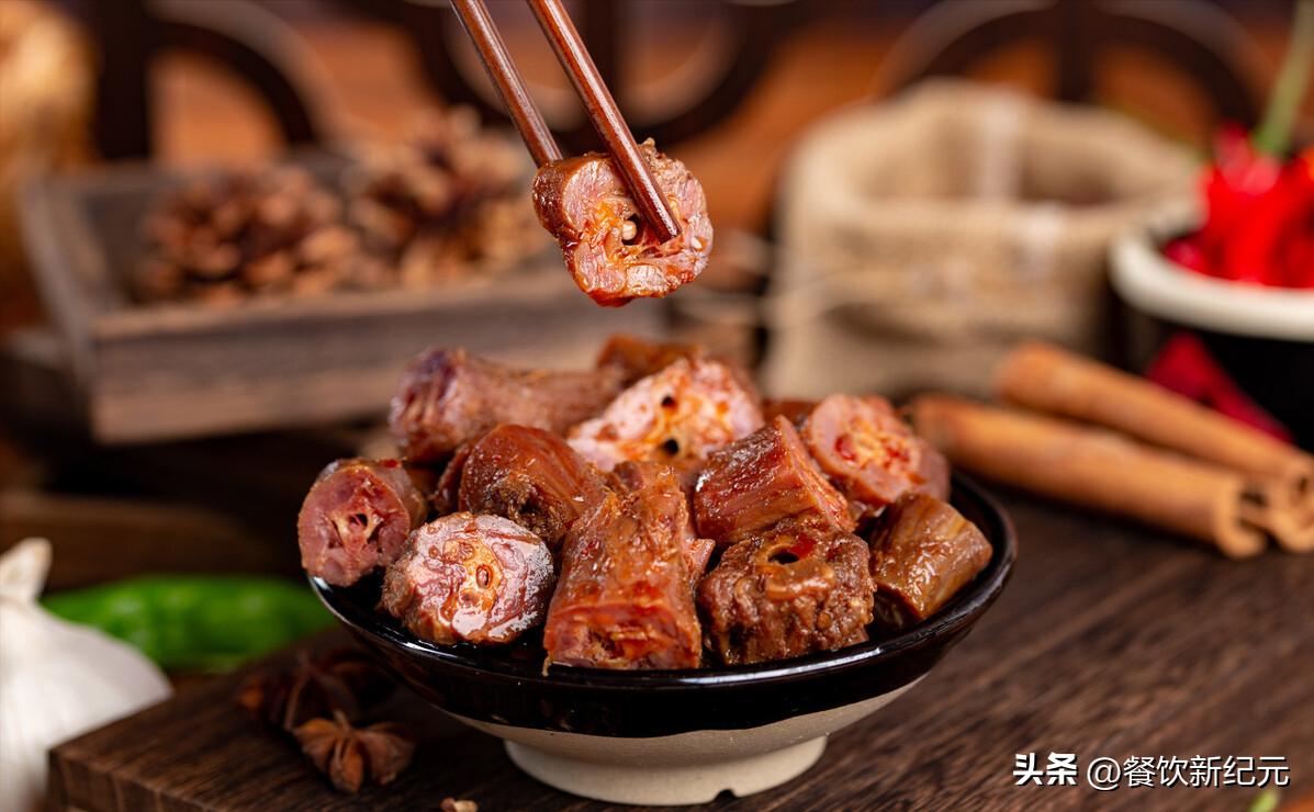 销量下降30%，年轻人为何不爱吃鸭脖了？网友：强行加称无法接受