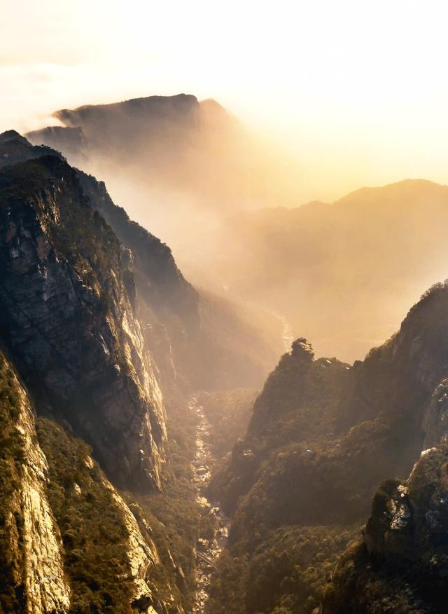 我不是天生强大而是天生要强,没有人天生就比谁更聪明