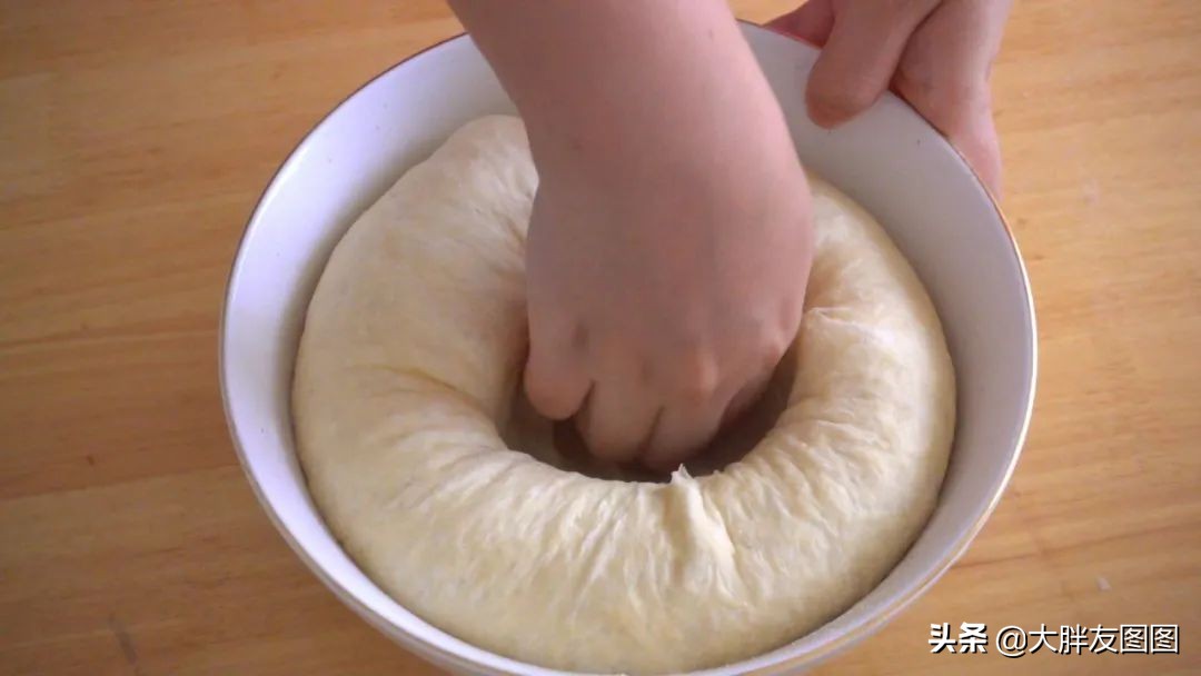 手撕面包配方及烘焙方法,不需要手套膜的蝴蝶结面包