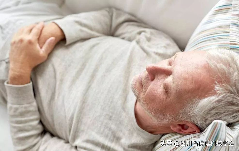 睡到自然醒失眠的自我调养小妙招,长期失眠睡不着中医教你一招