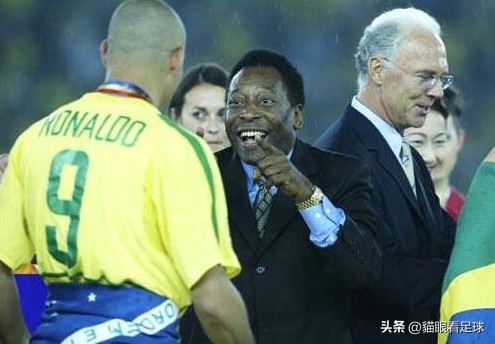 46岁大罗惹出争议！回应难自圆其说，巴西球迷质疑不尊重前辈贝利