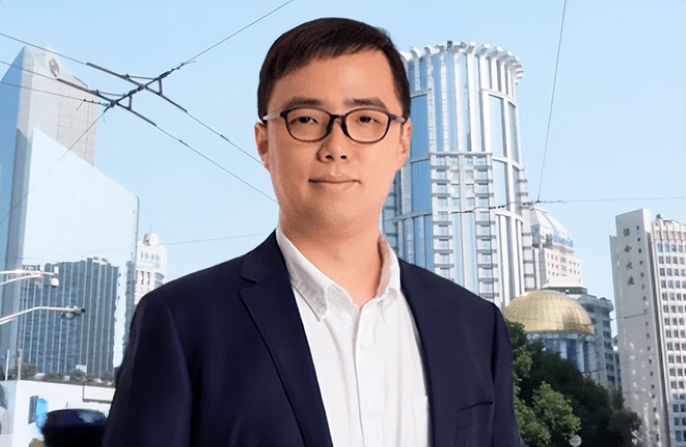 她19岁考入北大,他19岁考入清华