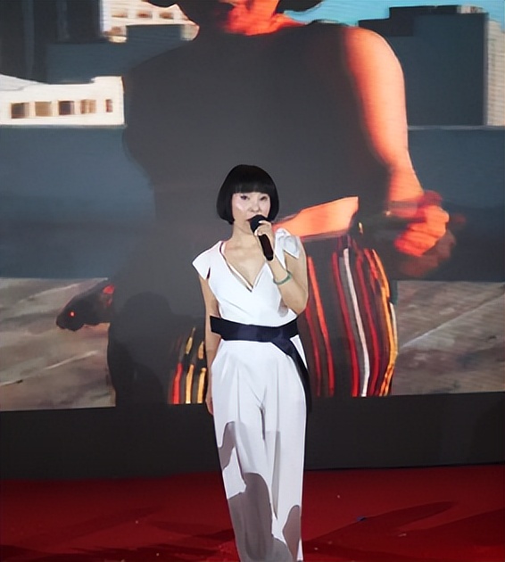 从红极一时到落魄的女星,从爆红到无人问津的歌手