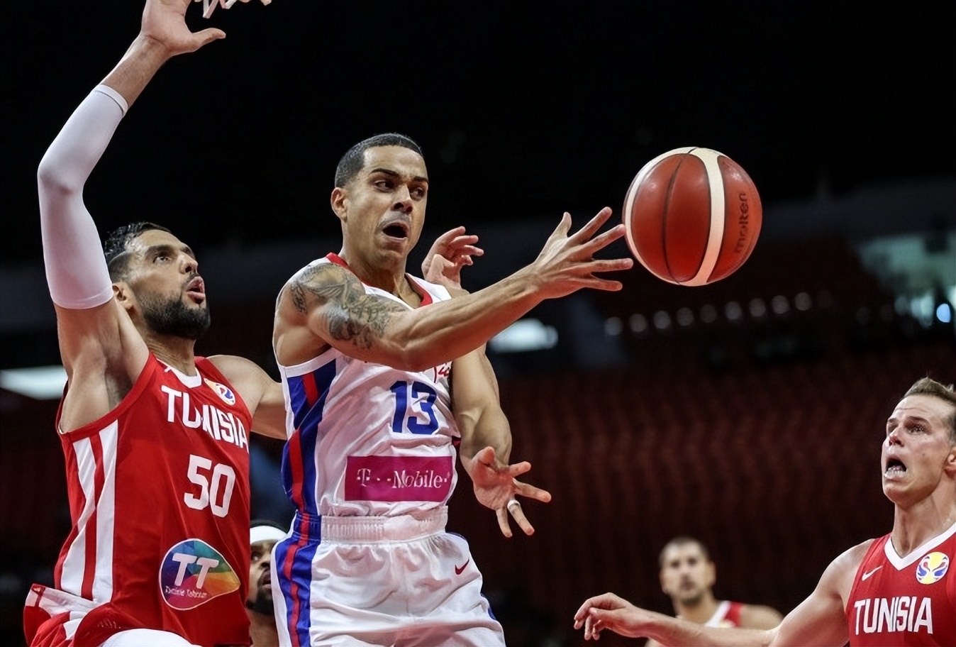 摩纳哥客场2-3不敌里昂,摩纳哥逆转曼城