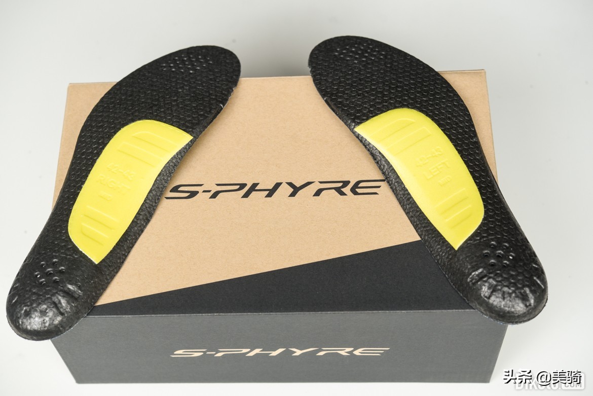 更像RC9了?超轻旗舰山地锁鞋S-PhyreXC902快速开箱