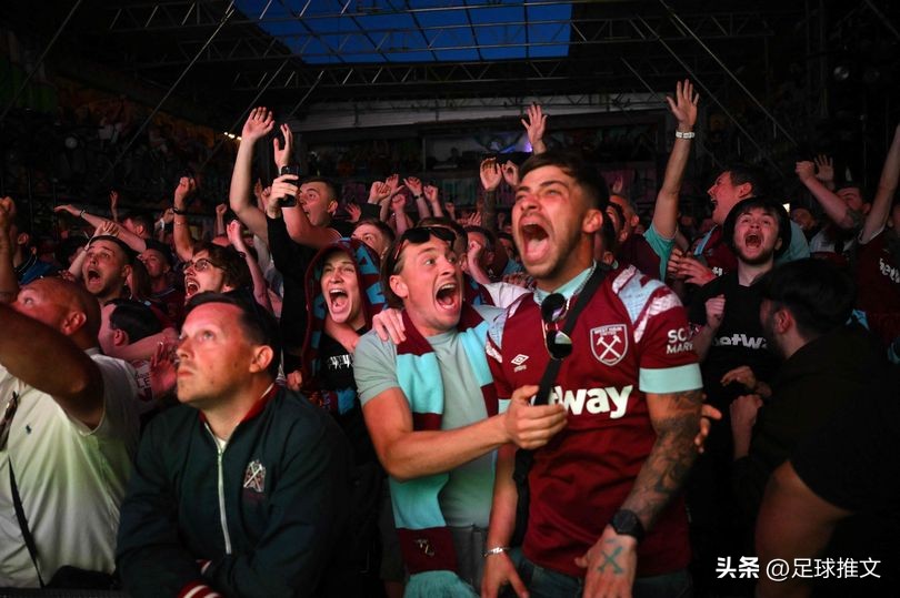 我跟你说个锤子gif,锤子是西汉姆联吗