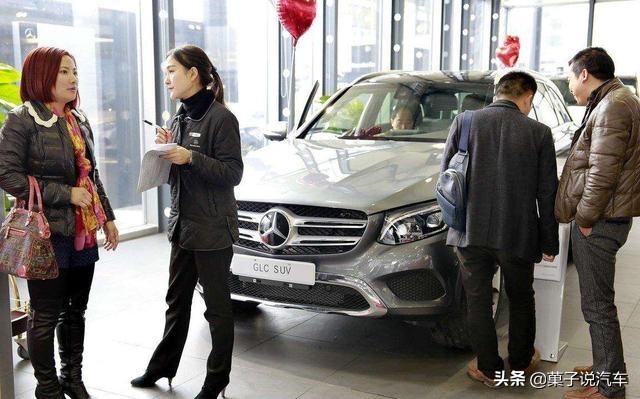 买车时应该选择轿车还是suv,选轿车还是选suv比较合适