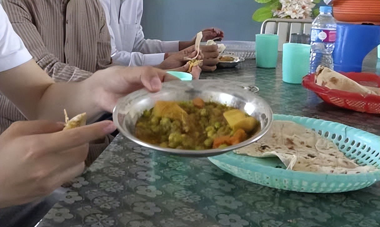 在中国做生意的巴基斯坦老板,巴基斯坦打工的真实经历