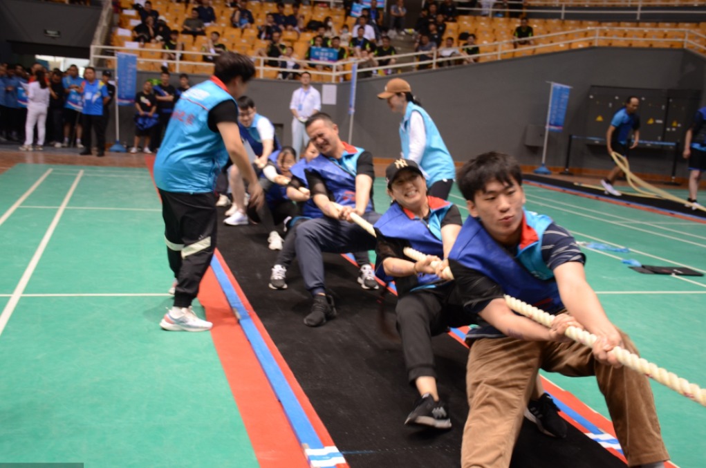 2019年全国职工沙地拔河比赛,拔河比赛凝聚同心齐力