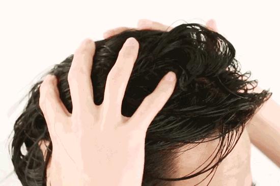 洗头不再用洗发水？用它轻松改善头皮屑，还不掉发！（湘村里）