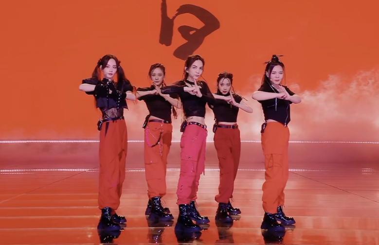 徐怀钰陈嘉桦合唱,徐怀钰演唱会和陈嘉桦互动完整版