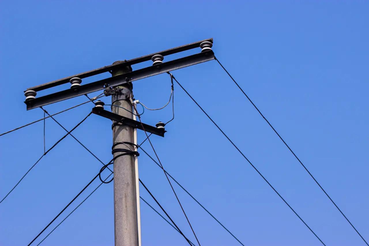 中国为啥不用电线杆,日本为什么不用地下电缆