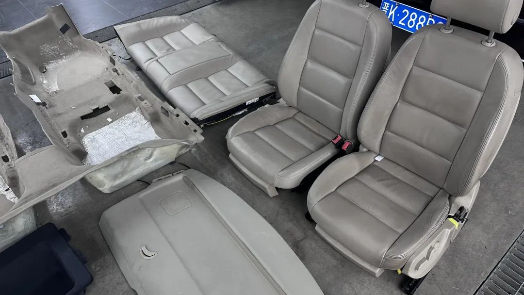 大哥买奥迪a6,奥迪a6c5老车翻新满血复活