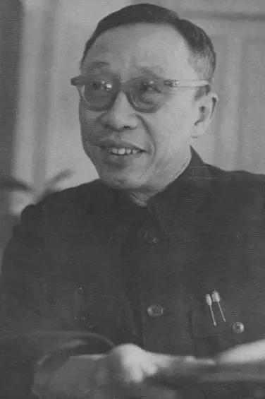 溥仪最后跟谁关系好,溥仪到最后怎么死的