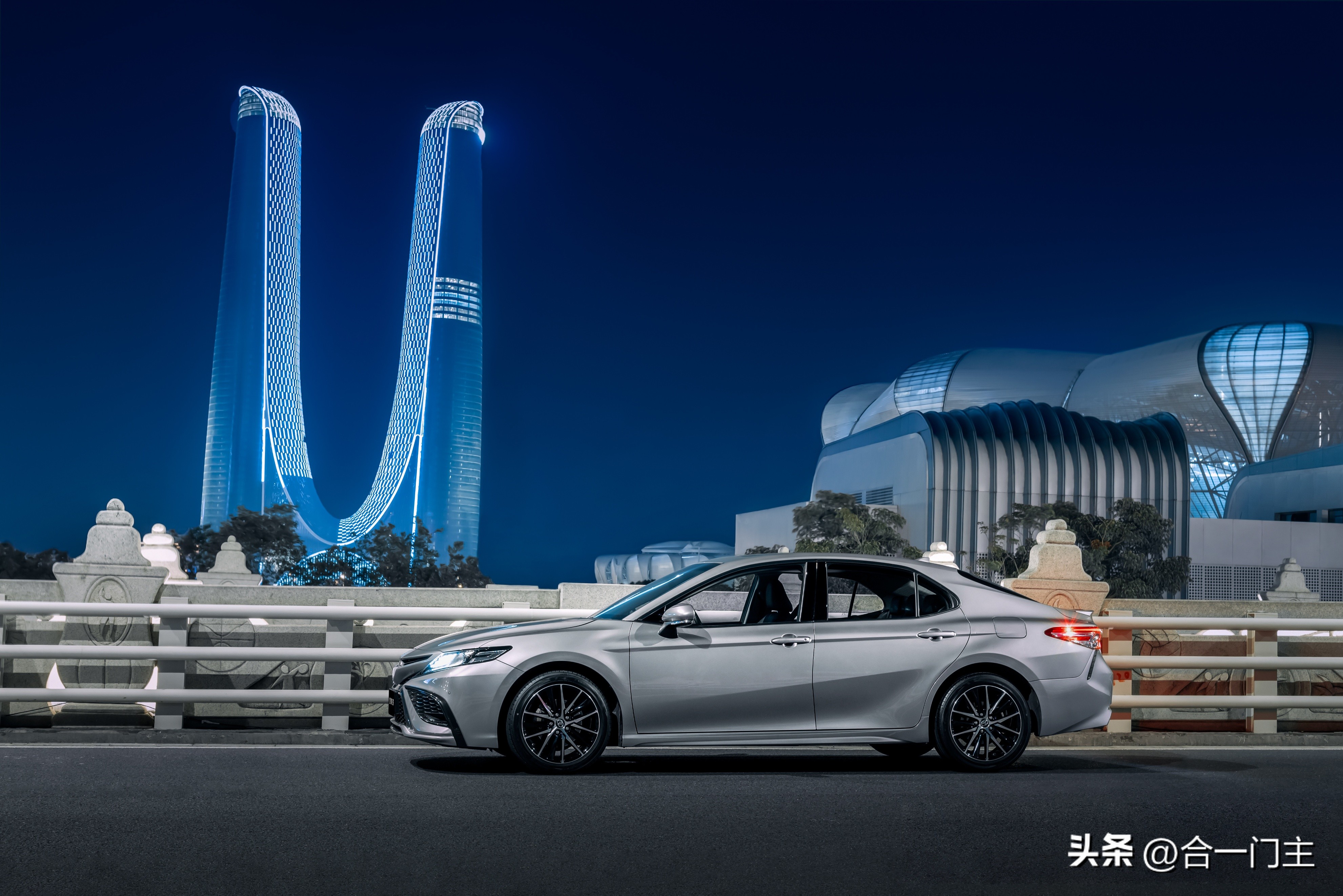 第九代凯美瑞全新升级更智能,第八代凯美瑞混合动力车型