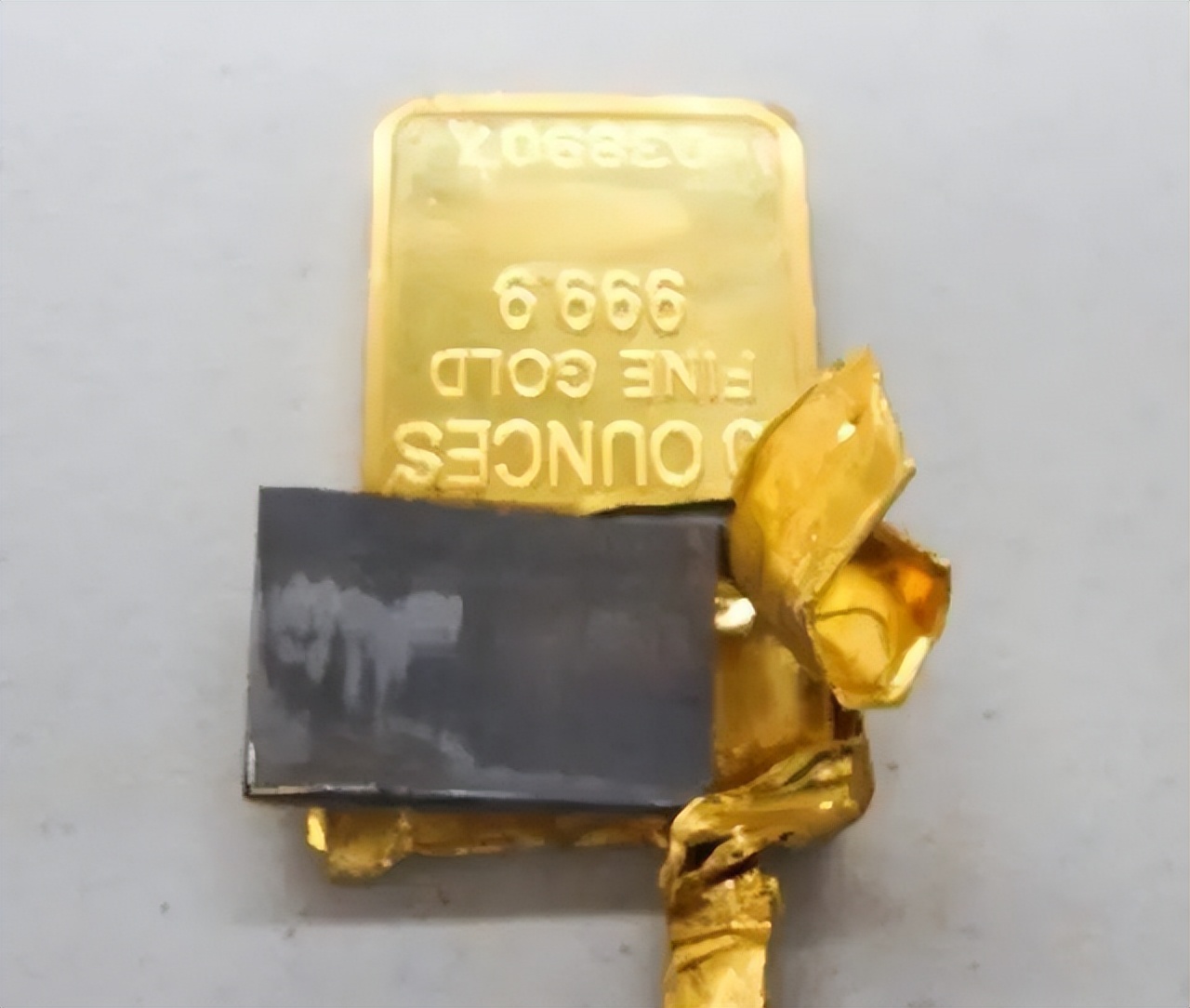 用金包银诈骗典当行被判刑,用金元宝骗当铺