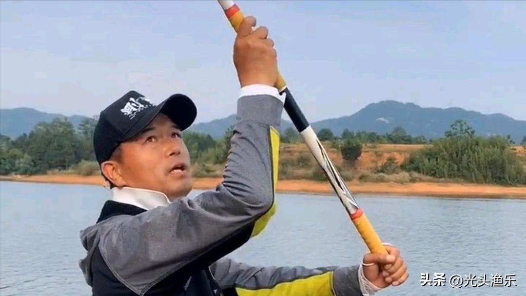 邓刚钓翘嘴鱼视频完整版,邓刚钓翘嘴鱼的方法及技巧