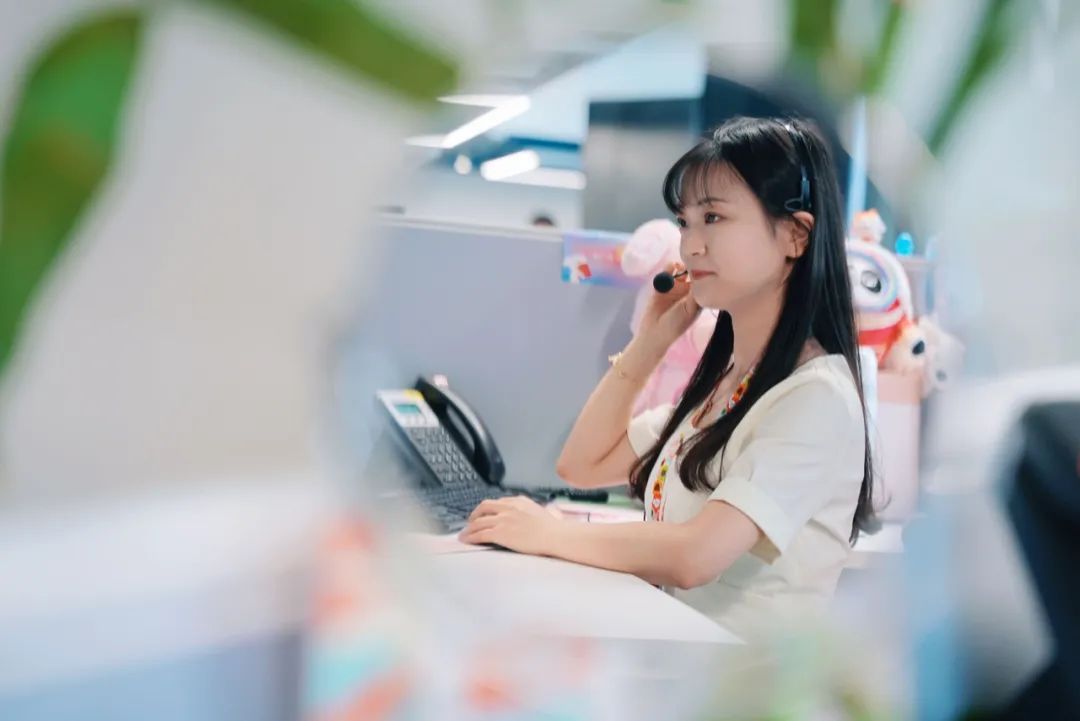 我在深夜做客服，有很多秘密想讲