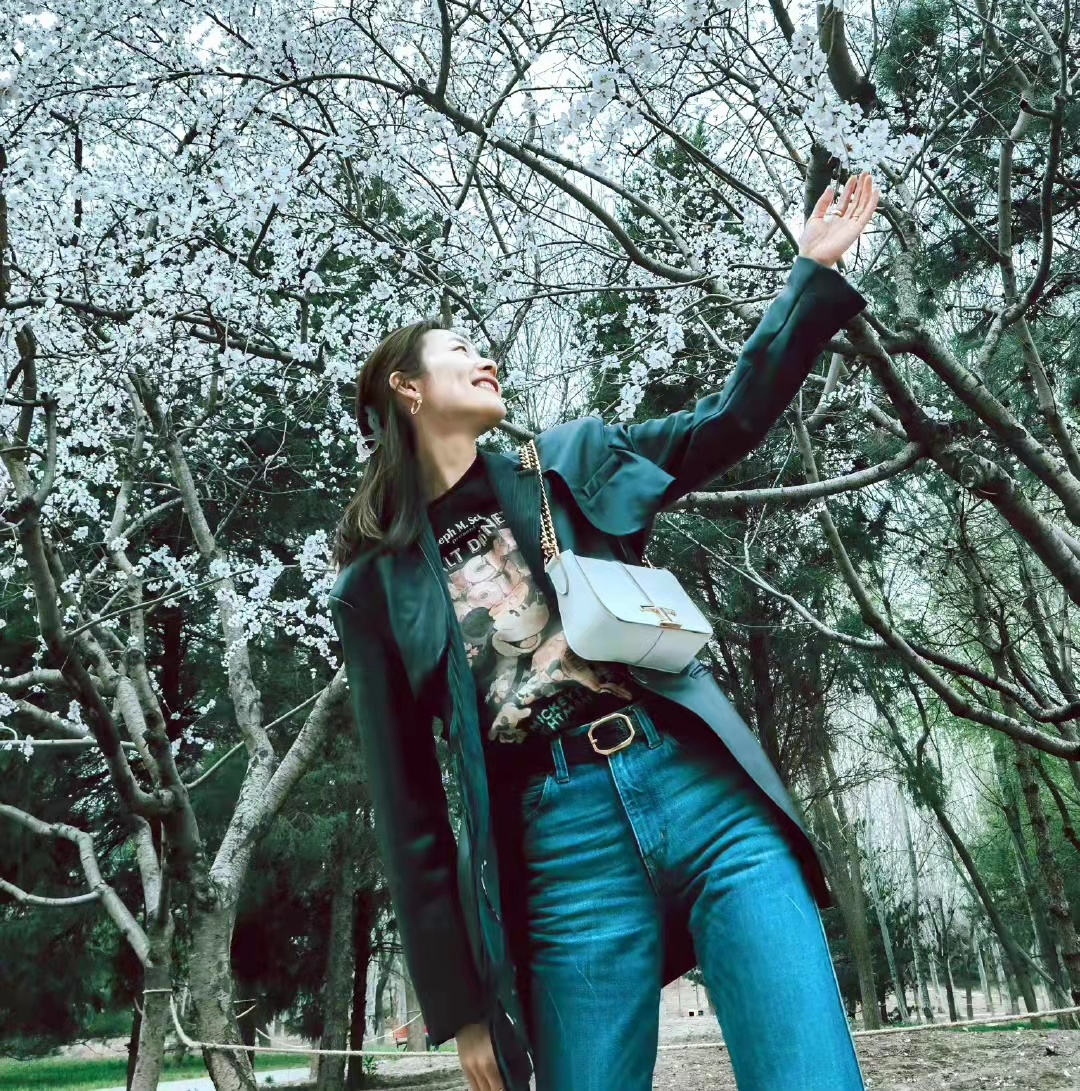 刘雯夏日港风,刘雯夏日港风大片