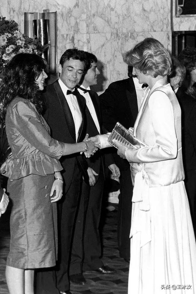 爱泼斯坦“妈妈桑”宣判了！前半生纸醉金迷后半生人间恶魔