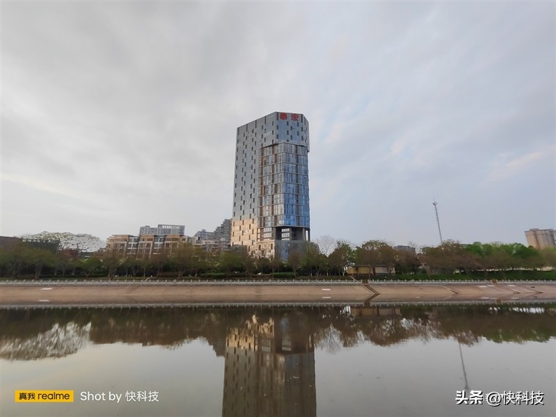 真我gtneo5se对比骁龙865,真我gtneo5se是第一代骁龙7+吗