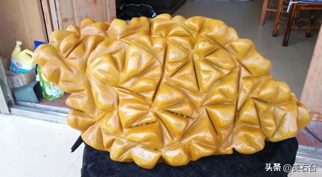 黄蜡石啊，爱你有多疯，伤我就有多痛