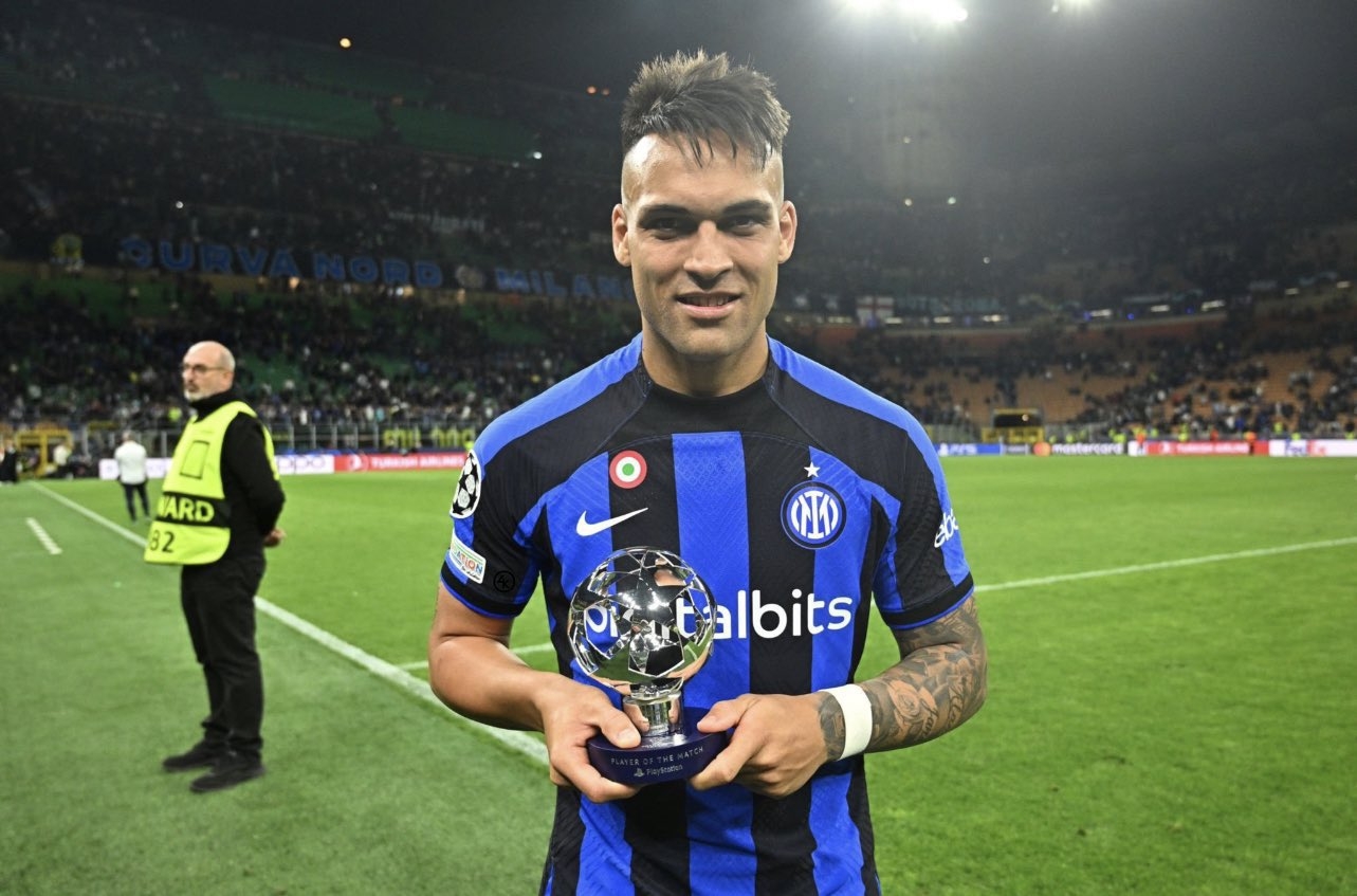 劳塔罗又能金球又能后防,劳塔罗能进现役中锋前十吗