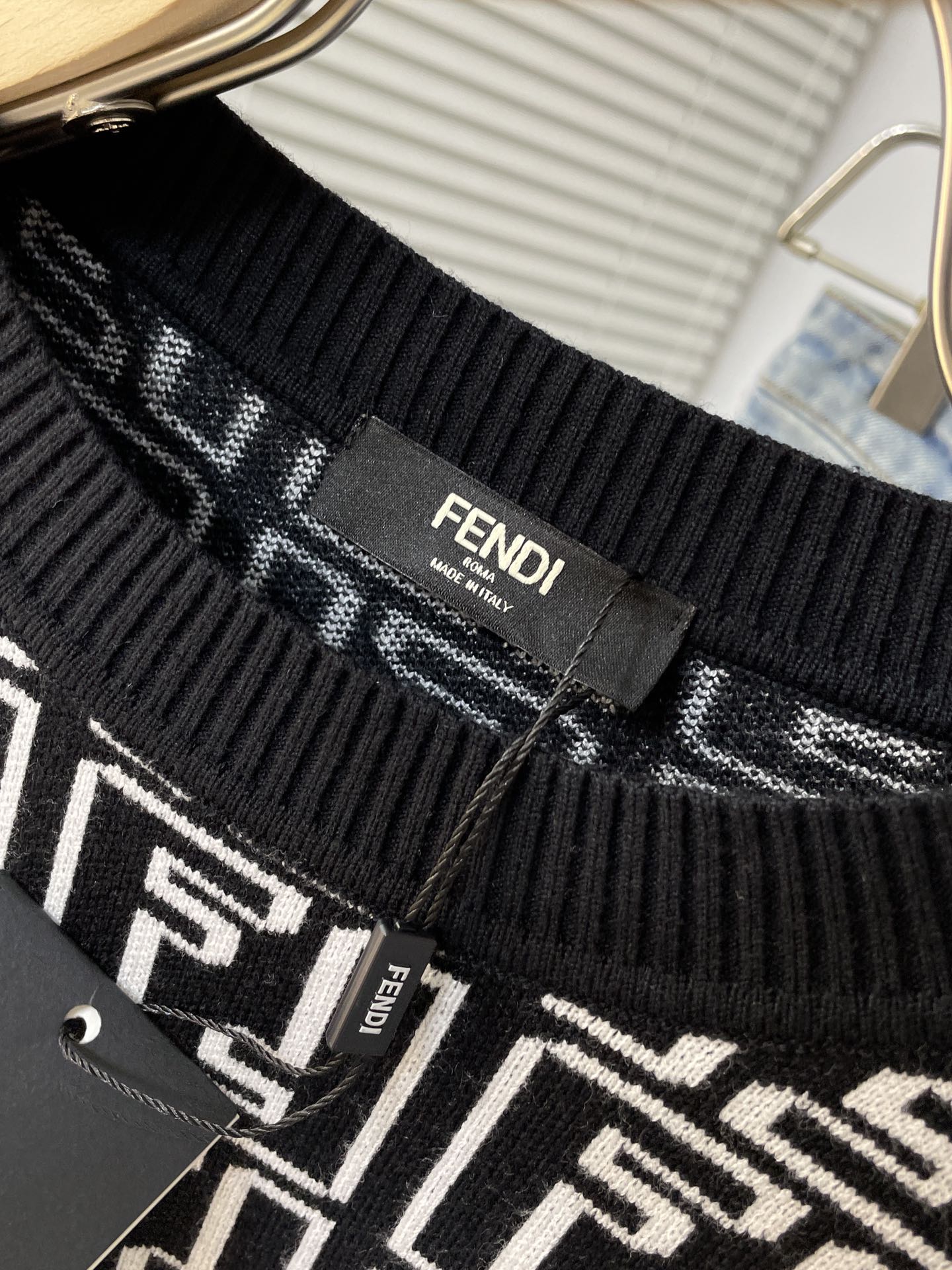 fendi芬迪全皮限量款大象灰花,芬迪fendi毛衣