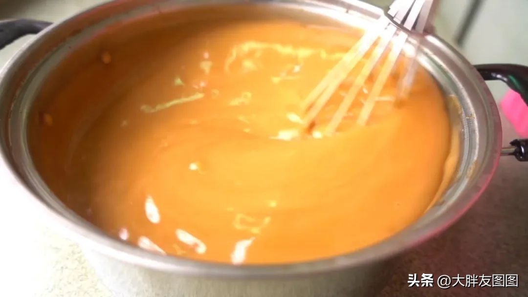 如何在家做出滑爽的马蹄糕？做法和配方都给你，特别简单