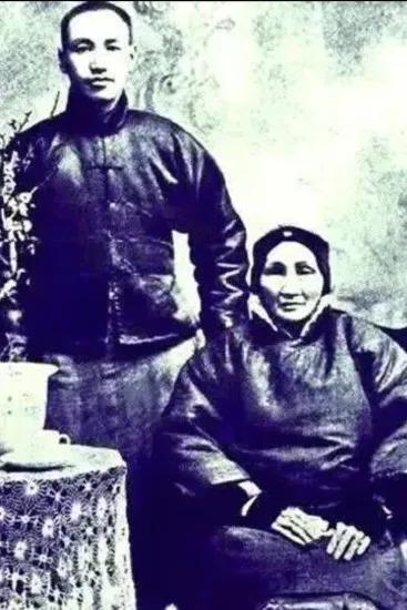 蒋介石亲撰的三副孝联