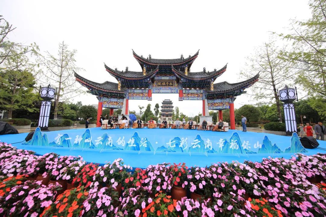 西南边陲的魅力琥珀之城腾冲,腾冲中国翡翠第一城中国琥珀之都