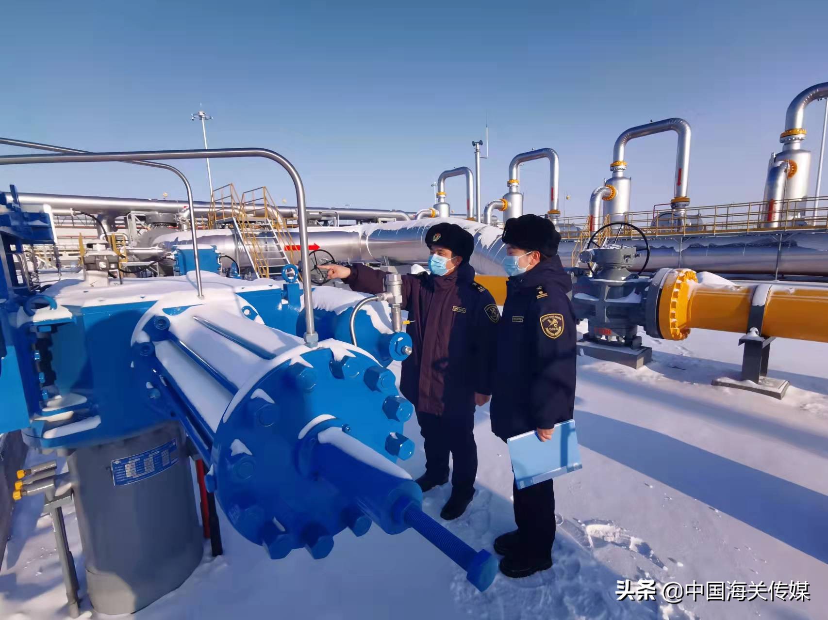 哈尔滨海关严密实施闭环管控,中俄哈尔滨海关