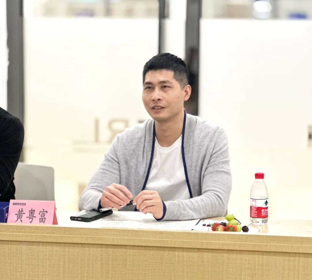 雅兰集团营销中心总经理那崇奇率队及经销商莅临光辉家居交流工作