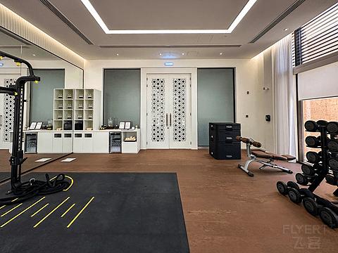 阿联酋丽思卡尔顿,阿联酋野奢帐篷