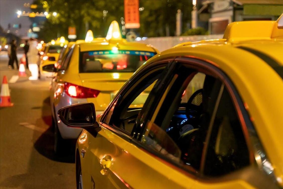 广西南宁盲人街头按摩,南宁盲人按摩街头